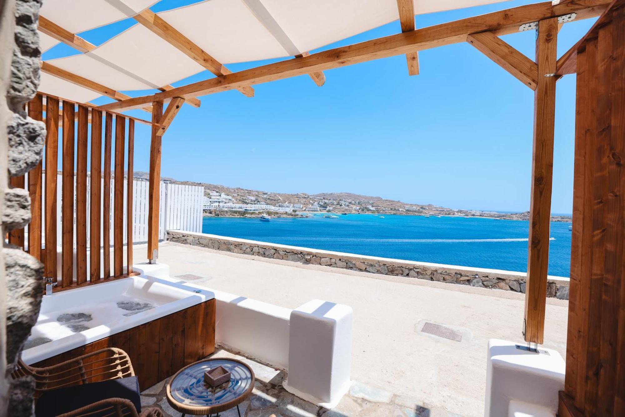 Horizon 4 Mykonos Town